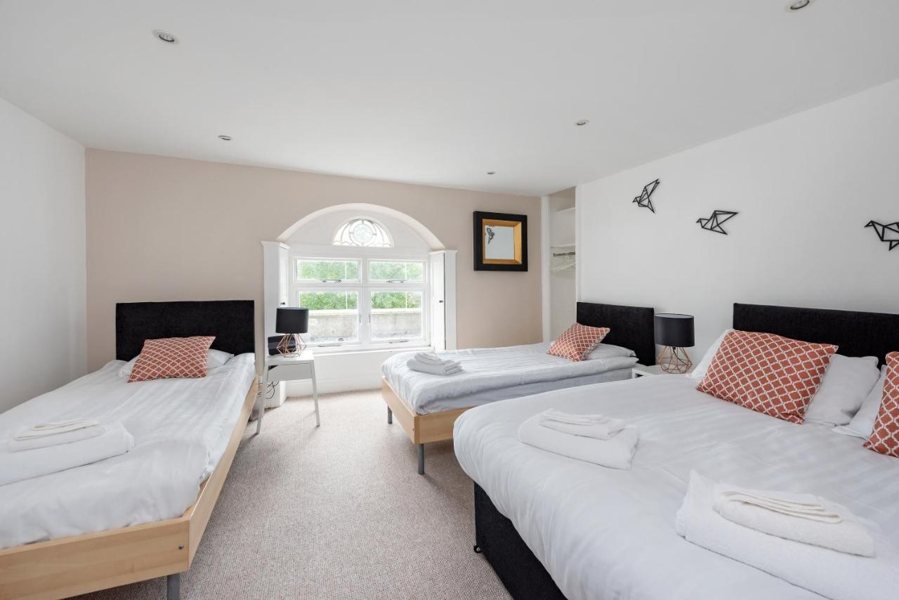 Cotswold Manor House - Country House Retreat With Hot Tub, Ideal For Large Groups Petty France Eksteriør bilde