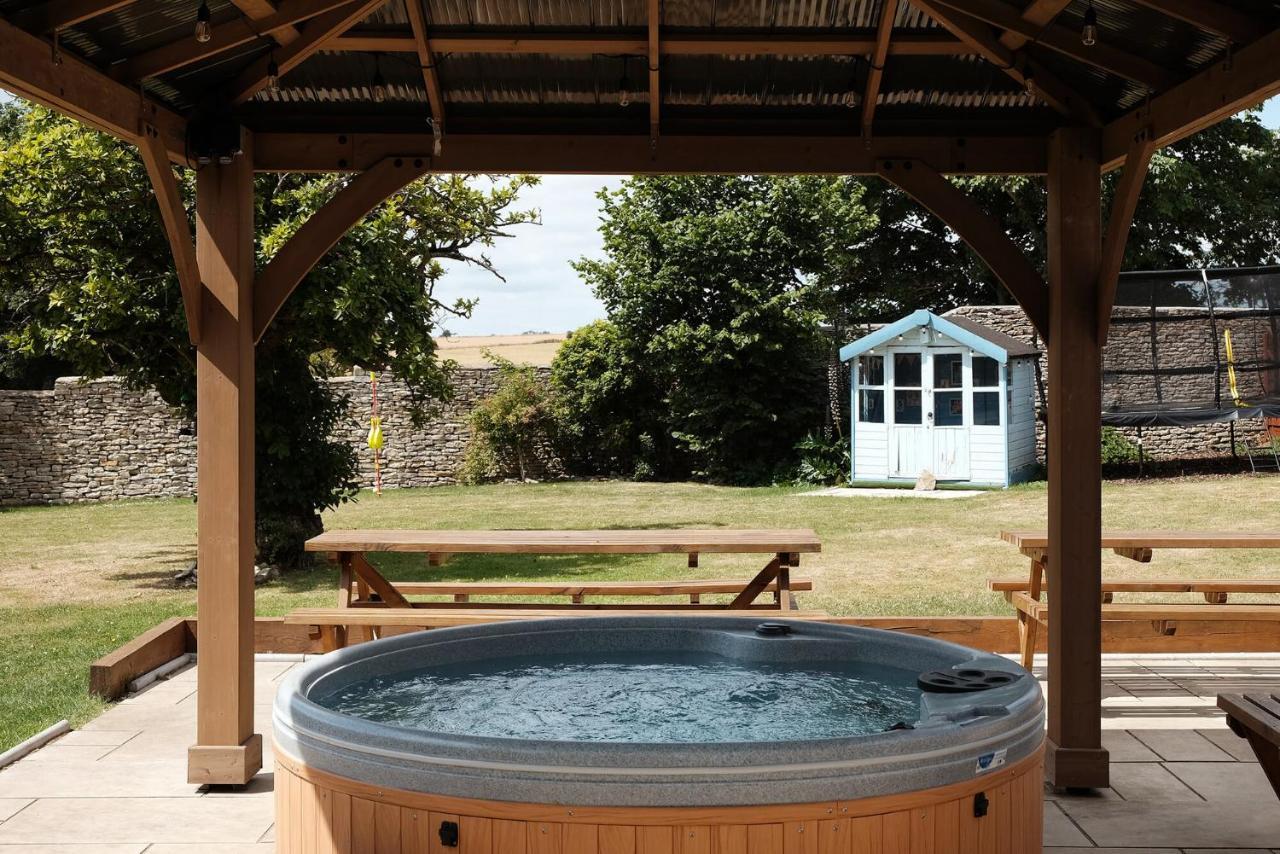 Cotswold Manor House - Country House Retreat With Hot Tub, Ideal For Large Groups Petty France Eksteriør bilde